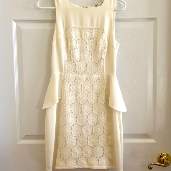 Dress with peplum - Picture 1 of 3